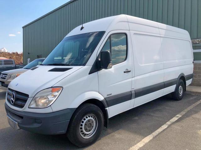 WD3PE8CC1B5506506 - 2011 MERCEDES-BENZ SPRINTER 2 WHITE photo 2