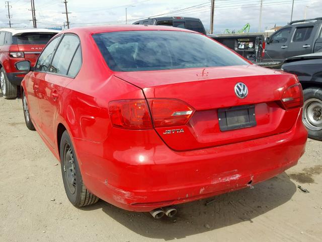 3VW2K7AJ2EM209583 - 2014 VOLKSWAGEN JETTA BASE RED photo 3