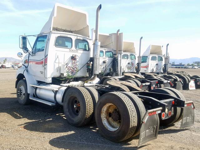 2FWJA3CV07AY58187 - 2007 STERLING TRUCK AT 9500 WHITE photo 3