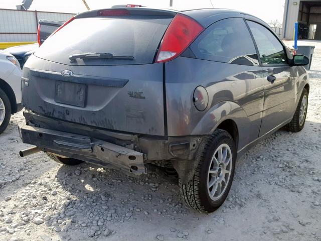 1FAFP31N07W346533 - 2007 FORD FOCUS ZX3 CHARCOAL photo 4