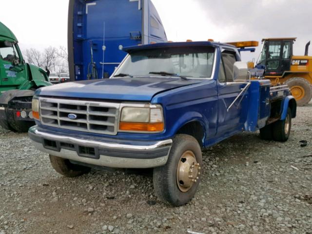 1FDLF47F8VEB06019 - 1997 FORD F SUPER DU BLUE photo 2