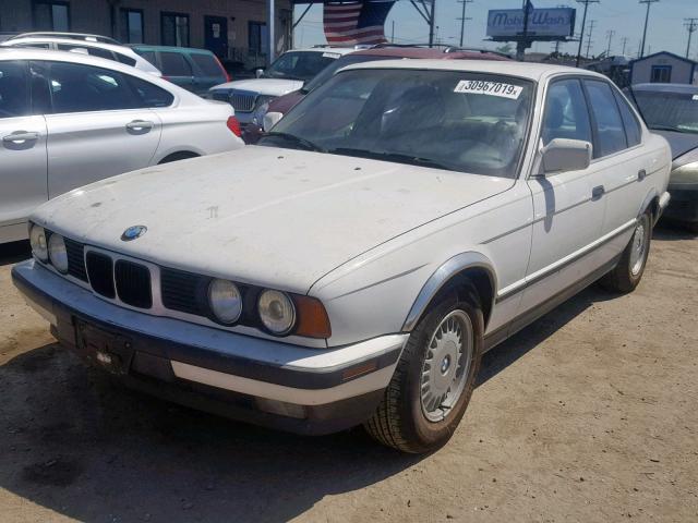 WBAHC230XKBE20423 - 1989 BMW 525 I AUTO WHITE photo 2