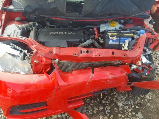 KL1TD56E49B393804 - 2009 CHEVROLET AVEO LS RED photo 7