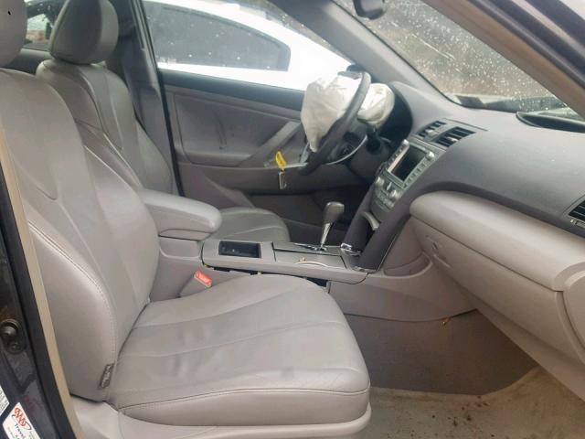 4T1BB46K08U033146 - 2008 TOYOTA CAMRY HYBR GRAY photo 5