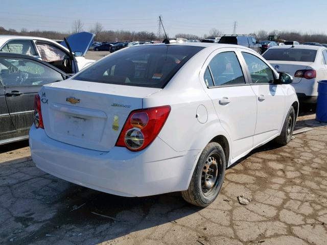 1G1JA5SH6F4130098 - 2015 CHEVROLET SONIC LS WHITE photo 4