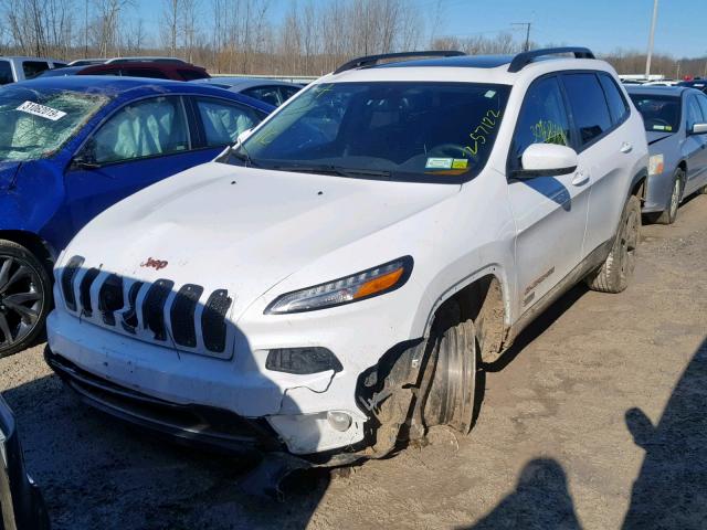 1C4PJMCS6GW309219 - 2016 JEEP CHEROKEE L WHITE photo 2