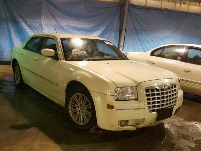 2C3KA53G78H241433 - 2008 CHRYSLER 300 TOURIN CREAM photo 1