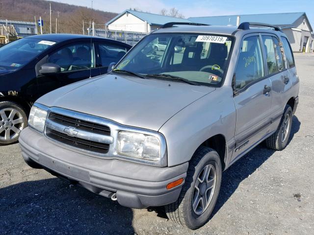 2CNBJ13C036929887 - 2003 CHEVROLET TRACKER SILVER photo 2