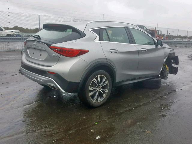 SJKCH5CRXJA048112 - 2018 INFINITI QX30 BASE SILVER photo 4