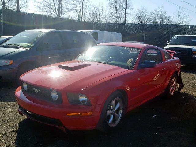 1ZVFT82H975246218 - 2007 FORD MUSTANG GT RED photo 2