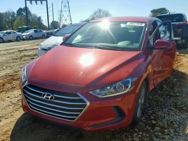 5NPD84LF0HH003674 - 2017 HYUNDAI ELANTRA SE RED photo 2