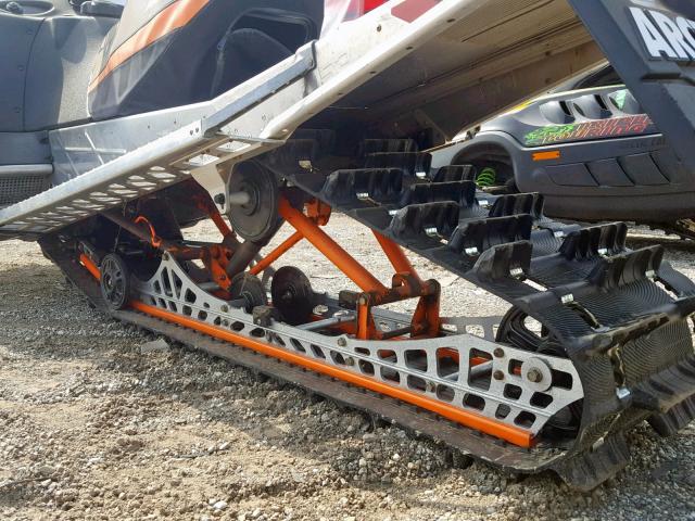 4UF10SNW9AT108543 - 2010 ARCC SNOWMOBILE WHITE photo 9