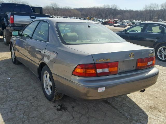 JT8BF22G3V5001228 - 1997 LEXUS ES 300 BEIGE photo 3