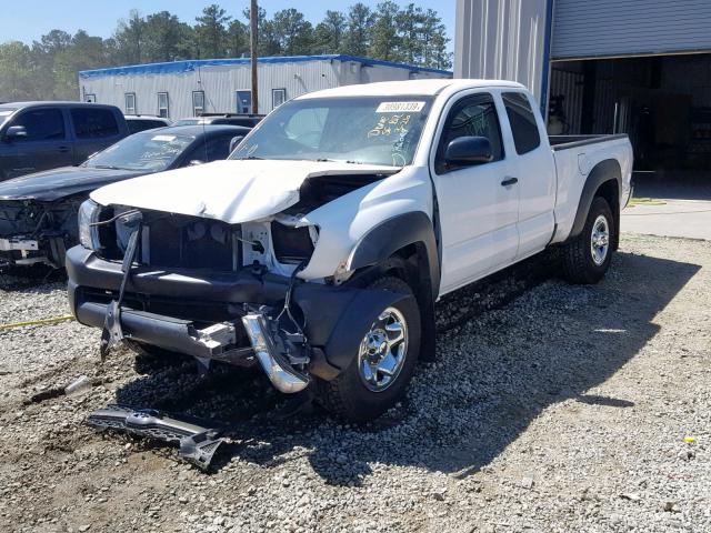 5TFTU4GN3BX001244 - 2011 TOYOTA TACOMA PRE WHITE photo 2