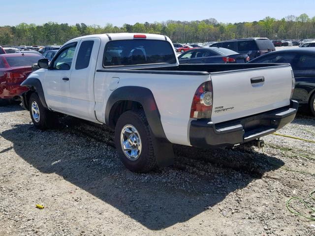 5TFTU4GN3BX001244 - 2011 TOYOTA TACOMA PRE WHITE photo 3