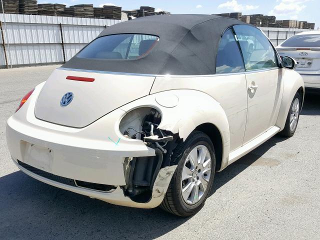 3VWPG31Y98M405666 - 2008 VOLKSWAGEN NEW BEETLE კრემისფერი ფოტო 4