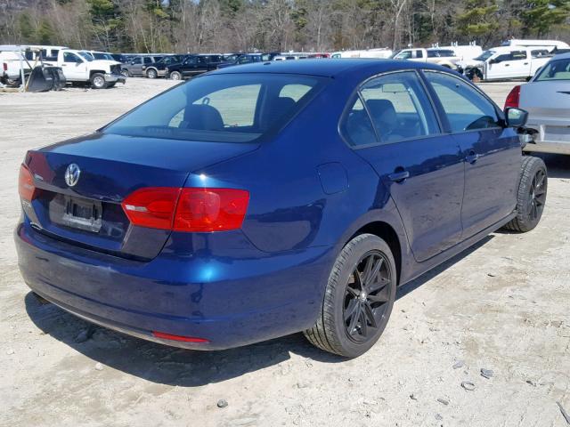 3VW2K7AJ0EM432222 - 2014 VOLKSWAGEN JETTA BASE BLUE photo 4