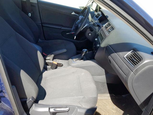 3VW2K7AJ0EM432222 - 2014 VOLKSWAGEN JETTA BASE BLUE photo 5