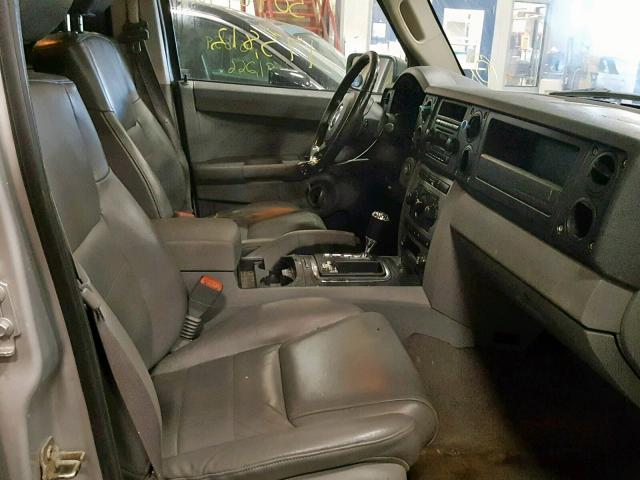 1J8HG48N06C246620 - 2006 JEEP COMMANDER SILVER photo 5