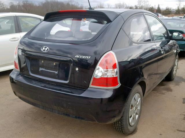 KMHCM36C48U096185 - 2008 HYUNDAI ACCENT GS BLACK photo 4