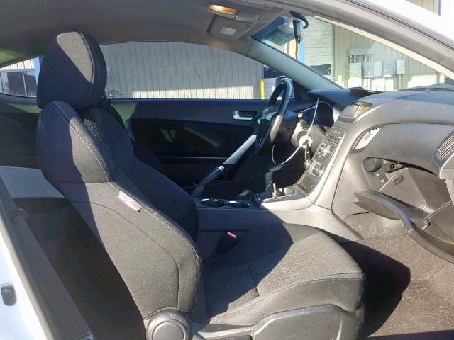 KMHHT6KD4AU042545 - 2010 HYUNDAI GENESIS CO WHITE photo 5