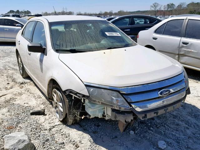 3FAHP0GA2CR117697 - 2012 FORD FUSION S WHITE photo 1