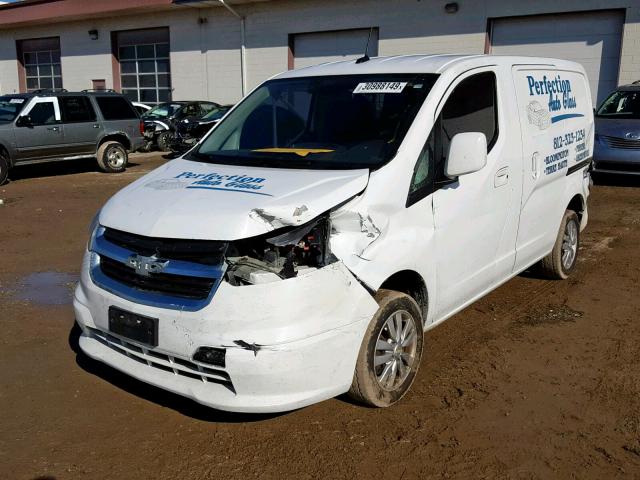 3N63M0ZN2FK723573 - 2015 CHEVROLET CITY EXPRE WHITE photo 2