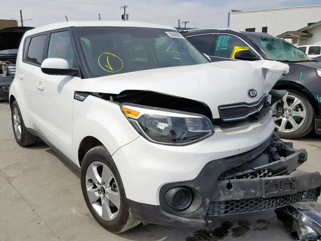 KNDJN2A26J7896282 - 2018 KIA SOUL WHITE photo 1