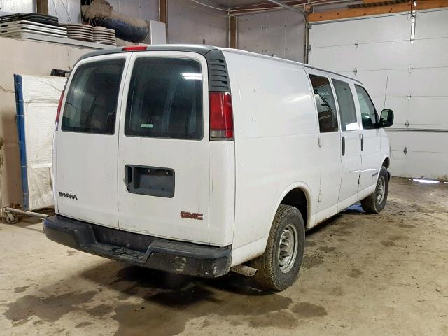 1GTHG35RX21109912 - 2002 GMC SAVANA G35 WHITE photo 4