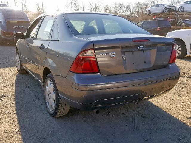 1FAFP34N07W319439 - 2007 FORD FOCUS ZX4 GRAY photo 3