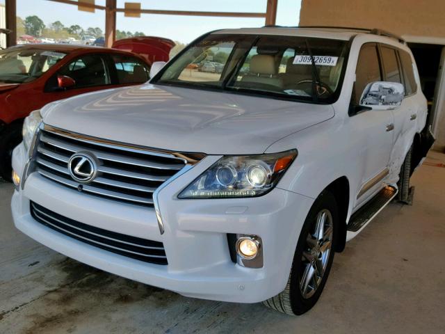 JTJHY7AX0D4106041 - 2013 LEXUS LX 570 WHITE photo 2