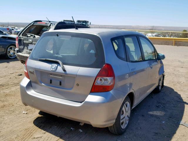 JHMGD38447S027954 - 2007 HONDA FIT SILVER photo 4