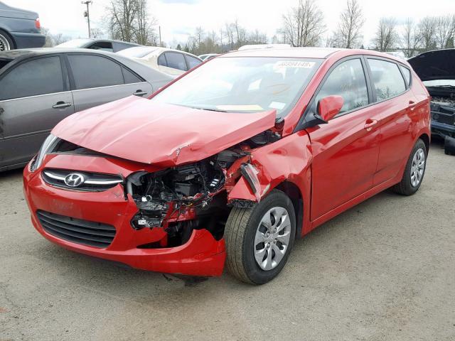 KMHCT5AE0HU345461 - 2017 HYUNDAI ACCENT SE RED photo 2