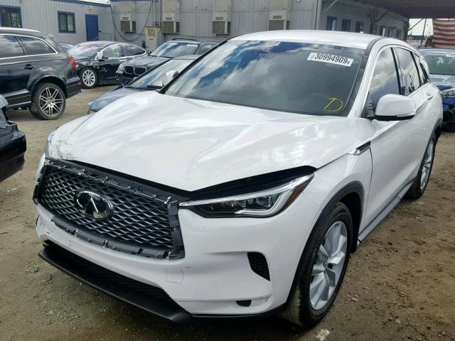 3PCAJ5M36KF105746 - 2019 INFINITI QX50 ESSEN WHITE photo 2