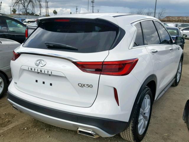 3PCAJ5M36KF105746 - 2019 INFINITI QX50 ESSEN WHITE photo 4