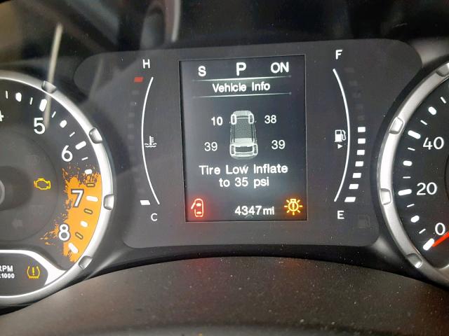 ZACCJBAB1JPH62139 - 2018 JEEP RENEGADE S 白色 照片 8