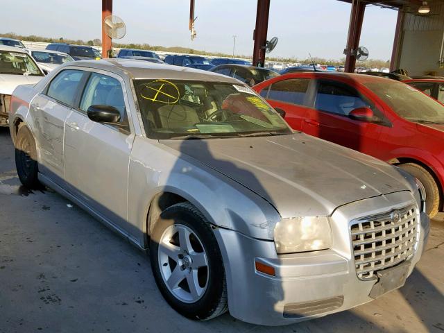 2C3KA43R17H604819 - 2007 CHRYSLER 300 GRAY photo 9