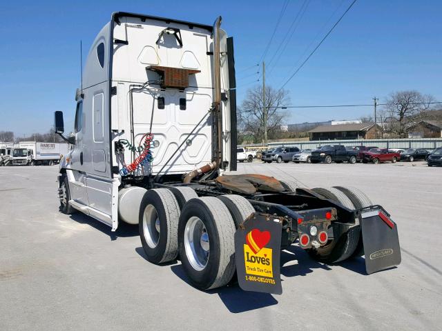 1FUJGLDV5DSBT0627 - 2013 FREIGHTLINER CASCADIA 1 WHITE photo 3