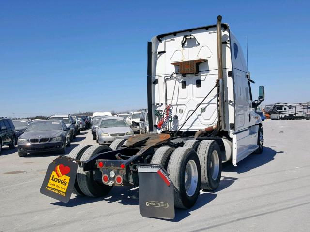 1FUJGLDV5DSBT0627 - 2013 FREIGHTLINER CASCADIA 1 WHITE photo 4