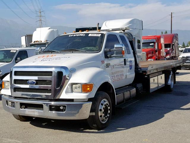 3FRWX6FLXBV094797 - 2011 FORD F650 SUPER WHITE photo 2