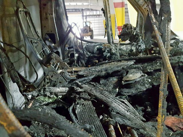 3C6TRVAG2HE525907 - 2017 RAM PROMASTER WHITE photo 5