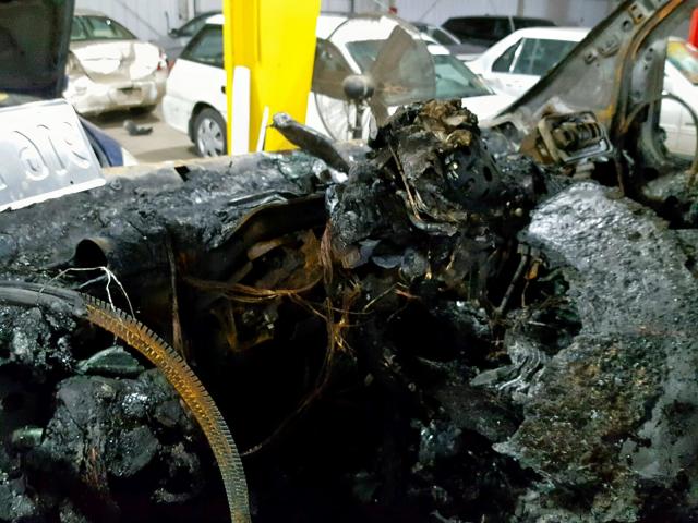 3C6TRVAG2HE525907 - 2017 RAM PROMASTER WHITE photo 8