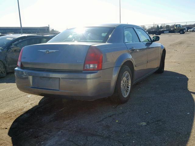 2C3KA43R76H307486 - 2006 CHRYSLER 300 GRAY photo 4