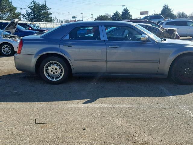 2C3KA43R76H307486 - 2006 CHRYSLER 300 GRAY photo 9