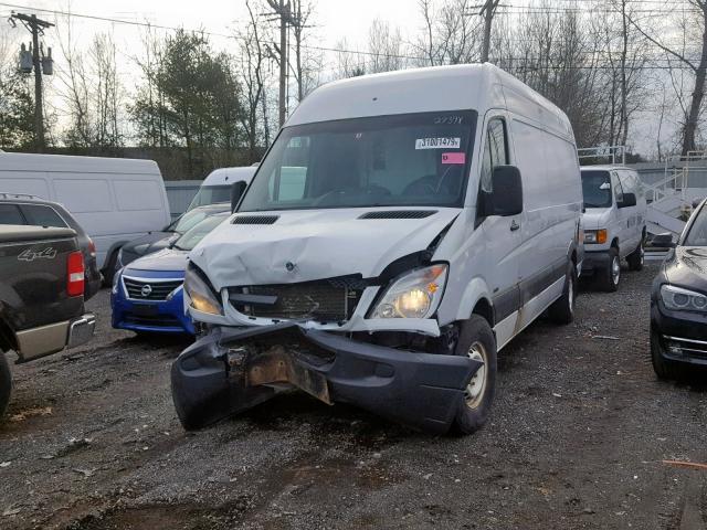 WD3PE8CB0C5671326 - 2012 MERCEDES-BENZ SPRINTER 2 WHITE photo 2