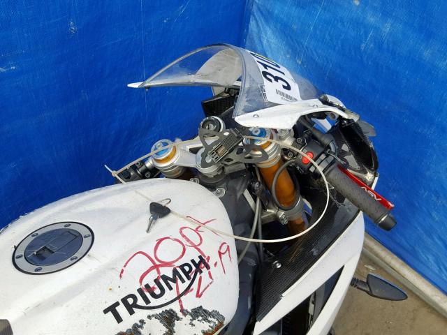 SMTA02YK7HJ790569 - 2017 TRIUMPH MOTORCYCLE DAYTONA 67 WHITE photo 5