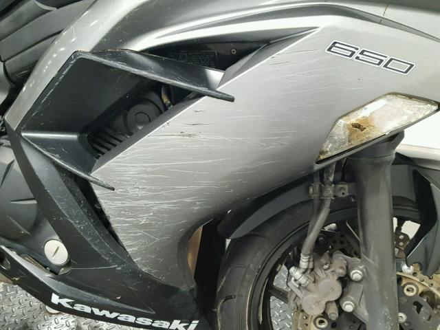 JKAEXEE17EDA17066 - 2014 KAWASAKI EX650 E GRAY photo 11