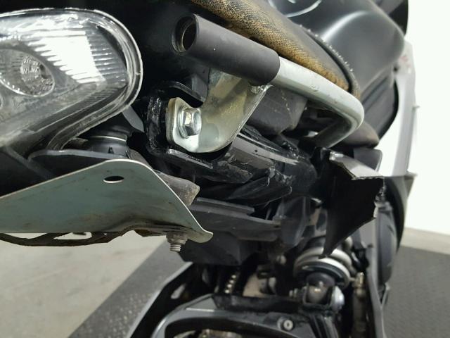 JKAEXEE17EDA17066 - 2014 KAWASAKI EX650 E GRAY photo 13