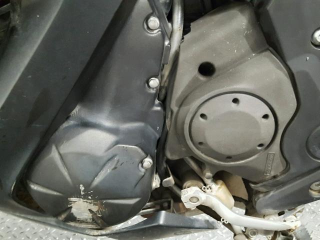 JKAEXEE17EDA17066 - 2014 KAWASAKI EX650 E GRAY photo 6