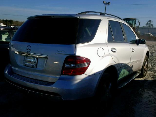 4JGBB86E17A235205 - 2007 MERCEDES-BENZ ML 350 SILVER photo 4